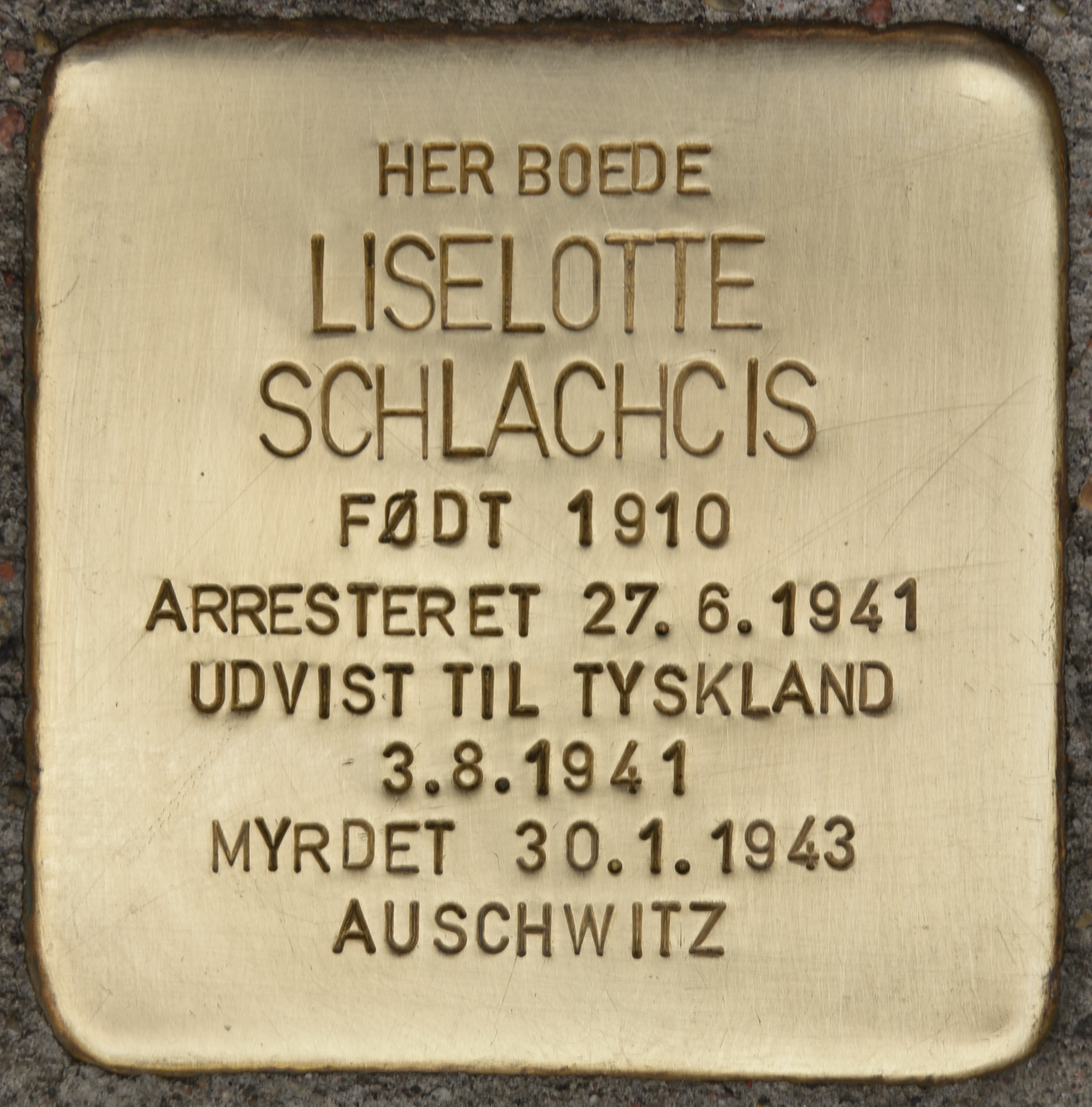 Stolperstein dedicated to Liselotte Schlachcis